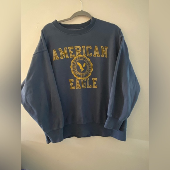 American Eagle Outfitters Tops - American Eagle Sweatshirt Size M